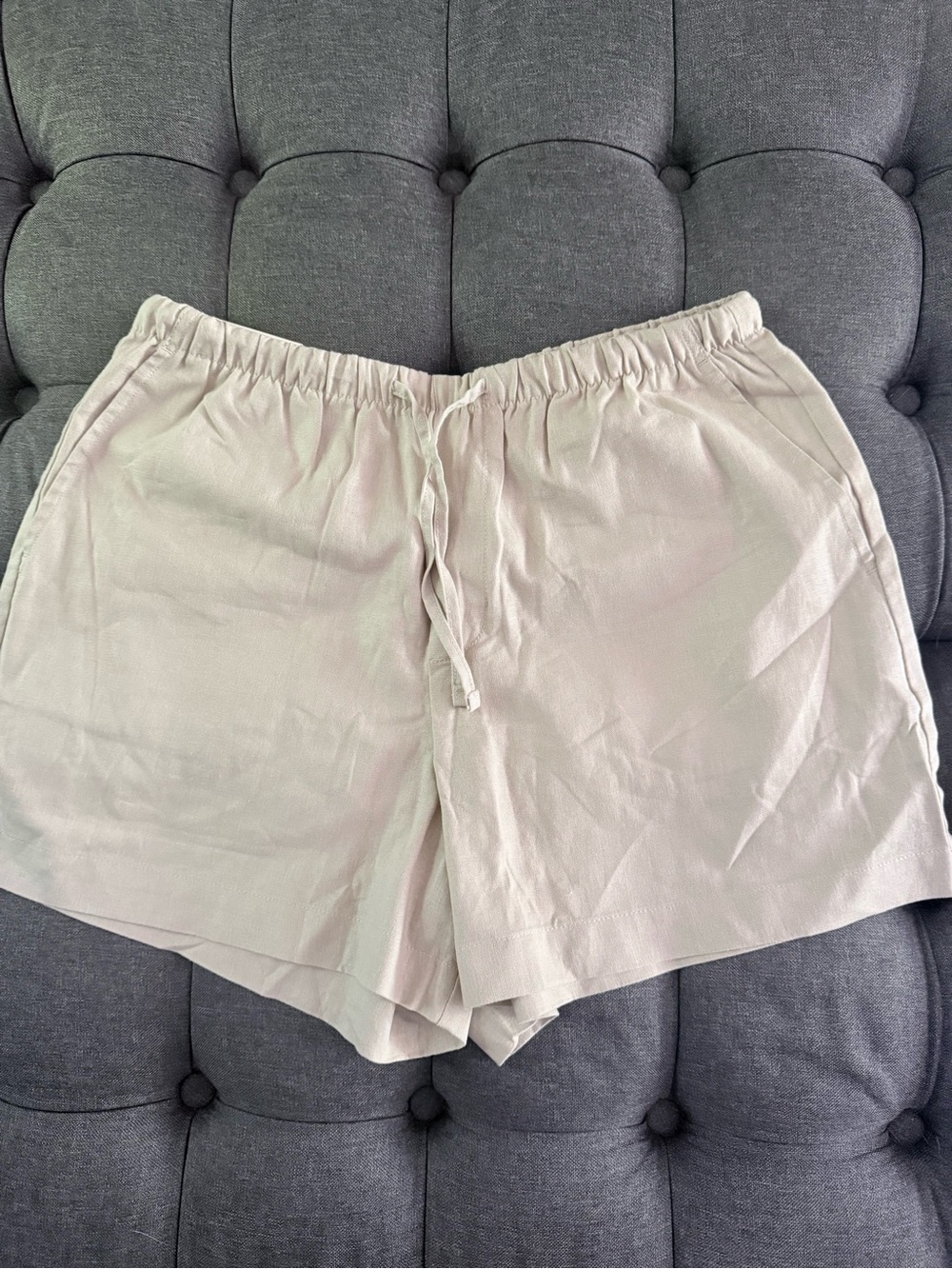 GAP Pale Beige Drawstring Elastic-Waist Shorts